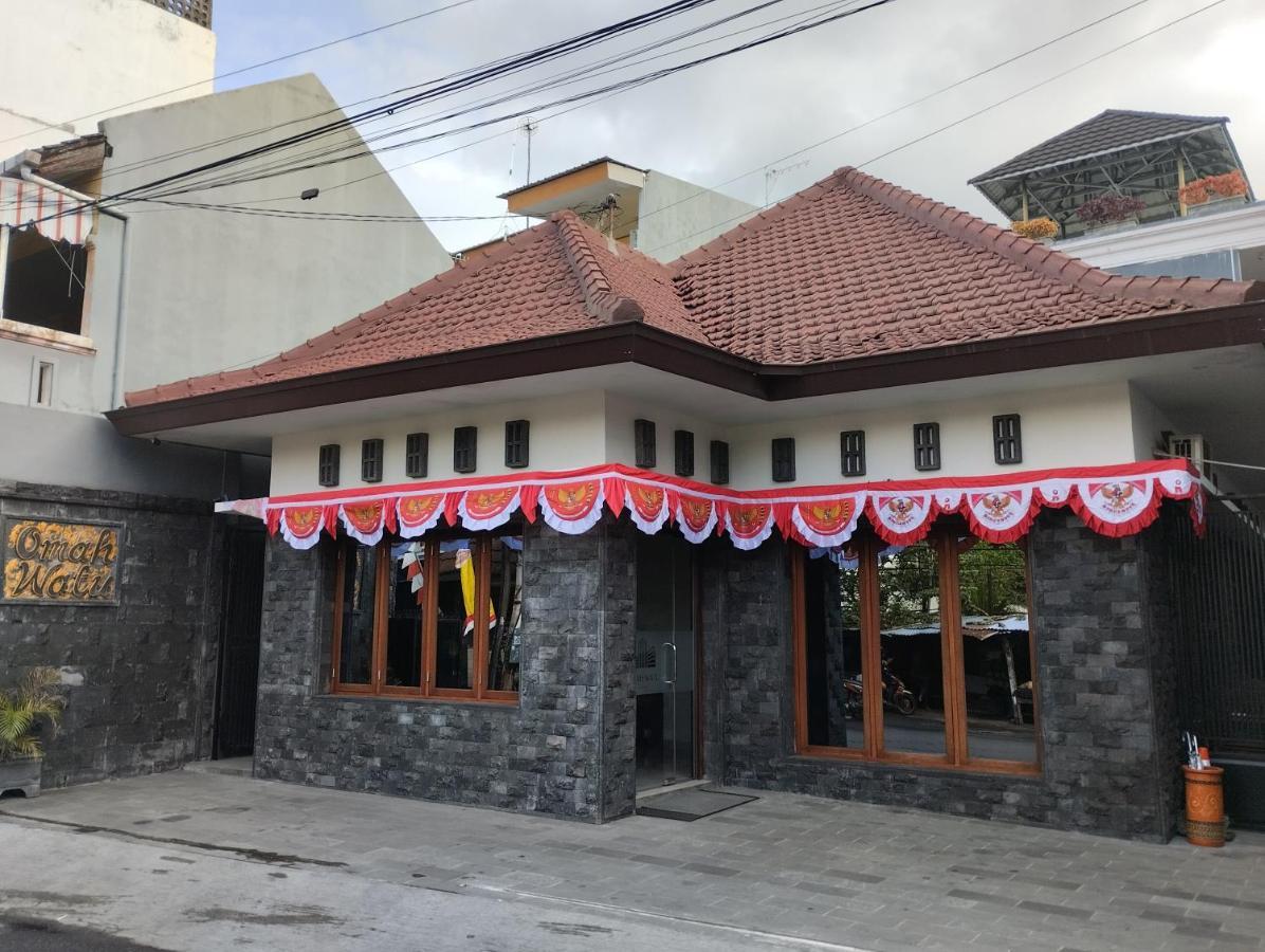 Omah Watu Homestay Yogyakarta Exterior photo